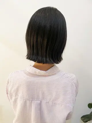 ショート ボブ ブリーチ/miinaのヘアスタイル