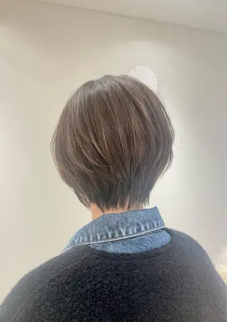 ショート 深谷 薫のヘアスタイル