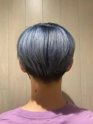 ショート カラー 糟谷 慈英のヘアスタイル