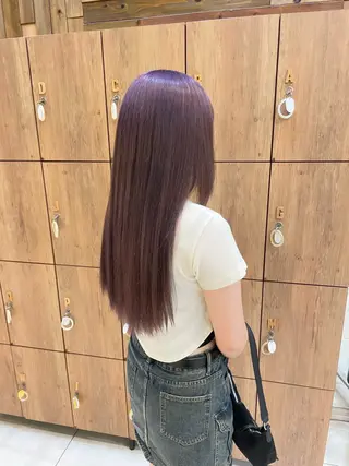 ロング 透明感color吉田 沙羅のヘアスタイル