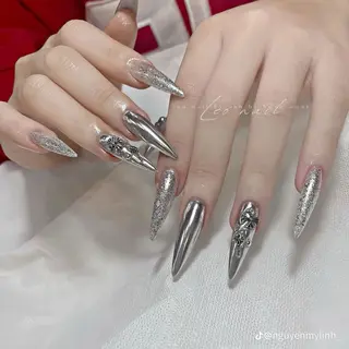 ネイル EMI ANA.CHUOのネイルデザイン