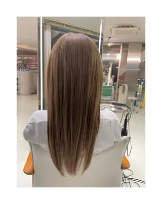 ロング カラー 平原 沙耶のヘアスタイル