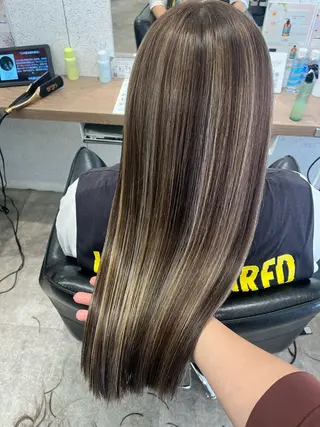 ロング カラー ヘアアレンジ 🍓艶髪/艶カラー ハイトーン/しんたにのヘアスタイル