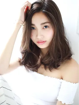 ロング アンブレラカラー💫 フェイスフレーミングのヘアスタイル