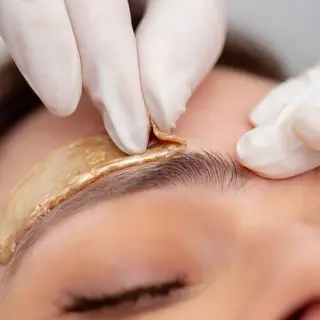 アイブロウ ―Chartresー Runaの眉毛・アイブロウイメージ