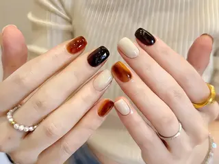 ネイル MoreGlam Nailsのネイルデザイン