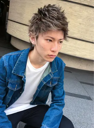 ショート Theo所属・高原 宏幸のヘアスタイル