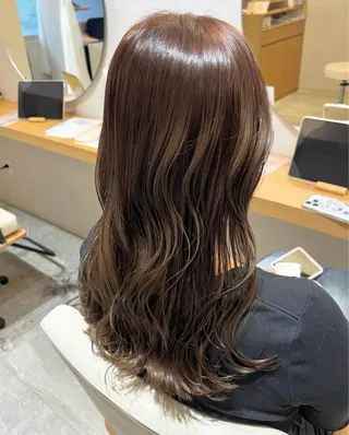 ロング 《PARAGO緑橋》 内田美結のヘアスタイル