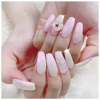ネイル ＶＩＶＩ nailsalonのネイルデザイン