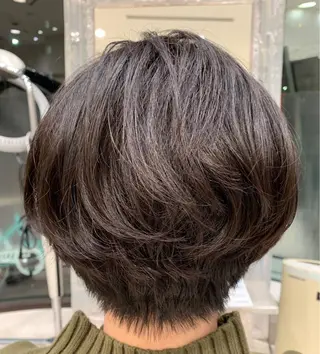 ショート ツヤ髪🌈髪質改善 🌈ナカゴシのヘアスタイル