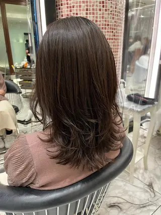 ミディアム 波巻きウェーブ 韓国風パーマ 纐纈のヘアスタイル