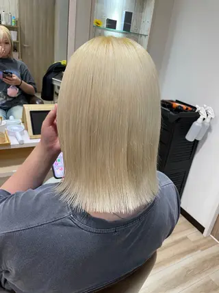 ミディアム カラー 🌈派手髪ハイトーン 🌈鈴木亮太🌈のヘアスタイル