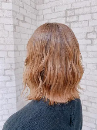 ミディアム カラー ヘアアレンジ ブリーチなし艶カラー 東家のヘアスタイル