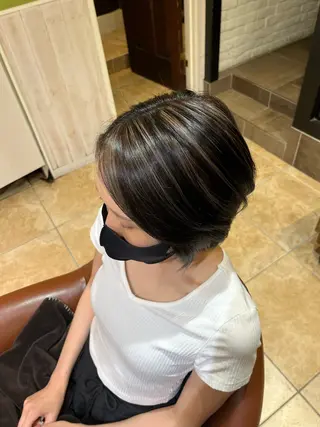 ショート 🦕望月渉🦕 パーマ🌪️ブリーチのヘアスタイル