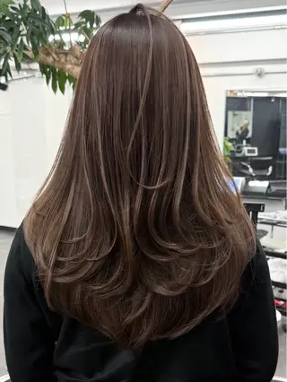 セミロング カラー Amaretto かなのヘアスタイル