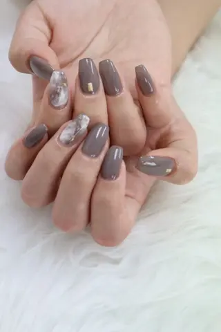 ネイル カラーズビューティサロン所属・ツノスエアヤカ ／つののネイルデザイン