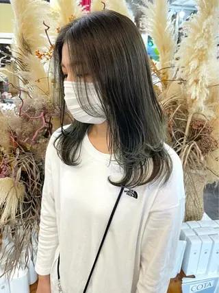 セミロング ｰYUIMARLｰ momokaのヘアスタイル