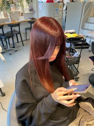 ロング カラー APREKO 葵のヘアスタイル