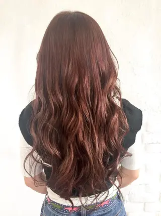 ロング カラー 伊藤 優希のヘアスタイル