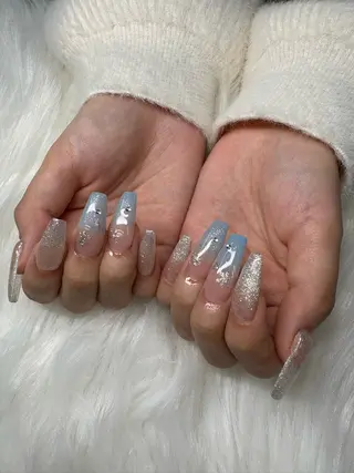 ネイル SHION  のネイルデザイン