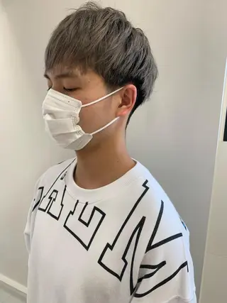 カラー メンズ 山下恋佳/矢場町/ ブリーチ/ショートのヘアスタイル