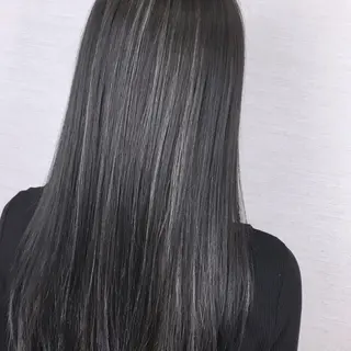 ロング ブリーチなしダブル/ レイヤーカット 小棹のヘアスタイル