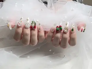 ネイル KARI ネイルサロンのネイルデザイン