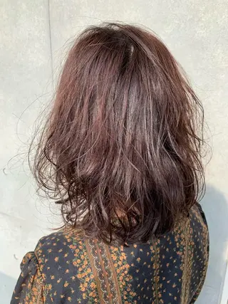 ミディアム カラー パーマ 鈴木 華枝のヘアスタイル