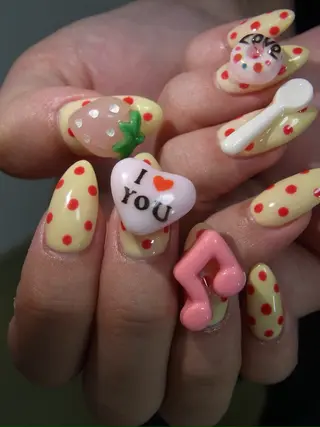 ネイル チハル ミチハタのネイルデザイン