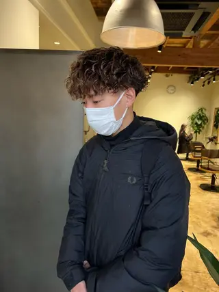 パーマ メンズ nishido ハイライト/海外ヘアのヘアスタイル