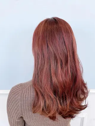 セミロング ブリーチカラー✨ 駒場　笙のヘアスタイル