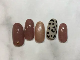 ネイル Laule'a Jr 🎀ネイリスト🌼のネイルデザイン