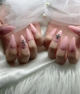 ネイル YOLO NAILのネイルデザイン