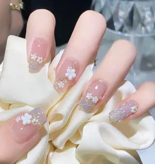 ネイル D-BEAUTY Nailsalonのネイルデザイン
