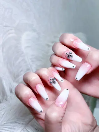 ネイル Ubuntu🎀 ネイルサロン✨のネイルデザイン