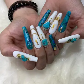 ネイル Amber21.所属・Nagahama Akariのネイルデザイン