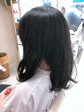 ミディアム 阿部 美咲のヘアスタイル