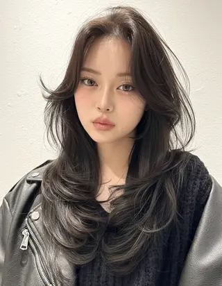 ロング belle   表参道　terrace所属・抜きっぱなしブロンド /ハイトーン/カナタのヘアスタイル