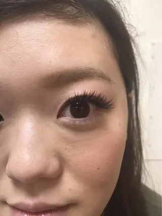 マツエク・マツパ レイヤーカット 早崎太生のヘアスタイル