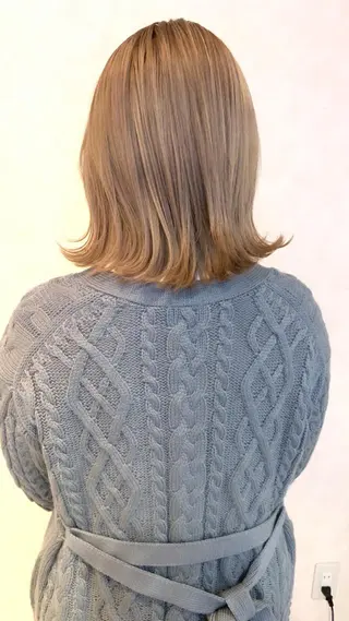 ミディアム Lit所属・Lit.豊橋 夏目のヘアスタイル