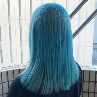 カラー green所属・ヤクシジ レンのヘアスタイル