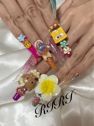 ネイル riri オーナーのネイルデザイン