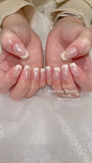 ネイル 𝘙𝘪𝘰𝘯𝘢 ...🕯🤍のネイルデザイン