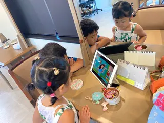 キッズ ブリーチなしWカラー /酸性ストレート河本のヘアスタイル