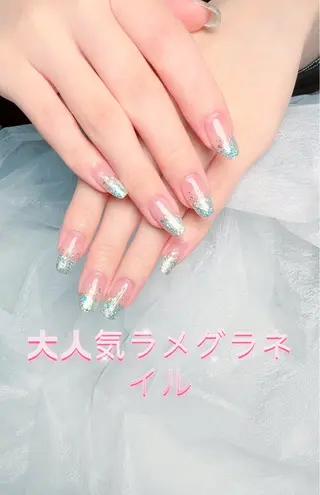 ネイル pink ladyサロン所属・べ にのネイルデザイン