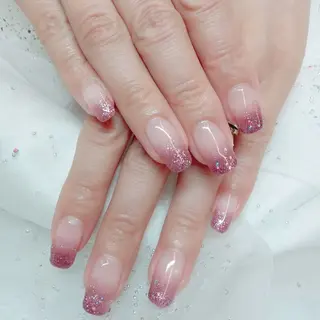 ネイル 柘植 祐子のネイルデザイン