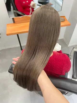 ロング カラー ミルクティーベージュ ❤︎レイヤー　MIAのヘアスタイル