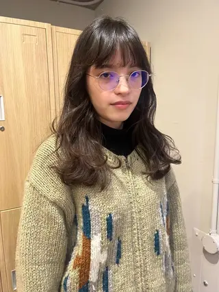 セミロング LOREN＋透明感 オリーブhirokoのヘアスタイル