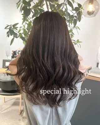 セミロング 岸川 恭子のヘアスタイル