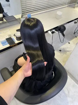 ロング EMIL/上野駅近 /ブリーチ縮毛矯正のヘアスタイル